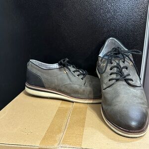 Sonoma Men's Gray and Black Derby Shoes